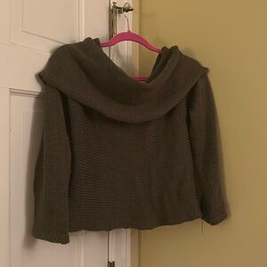 Army green Crop sweater